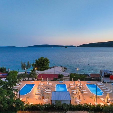 Apartments Medena Trogir Luaran gambar