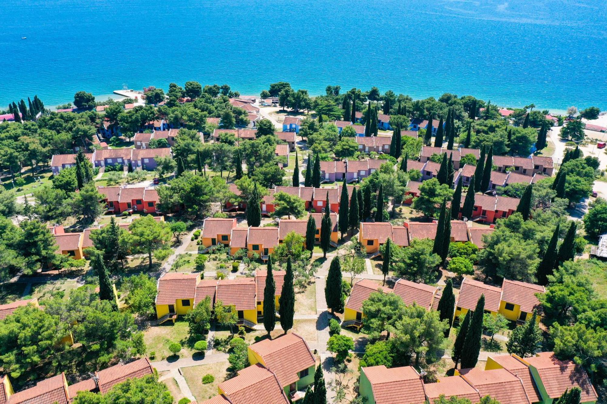 Apartments Medena Trogir Luaran gambar