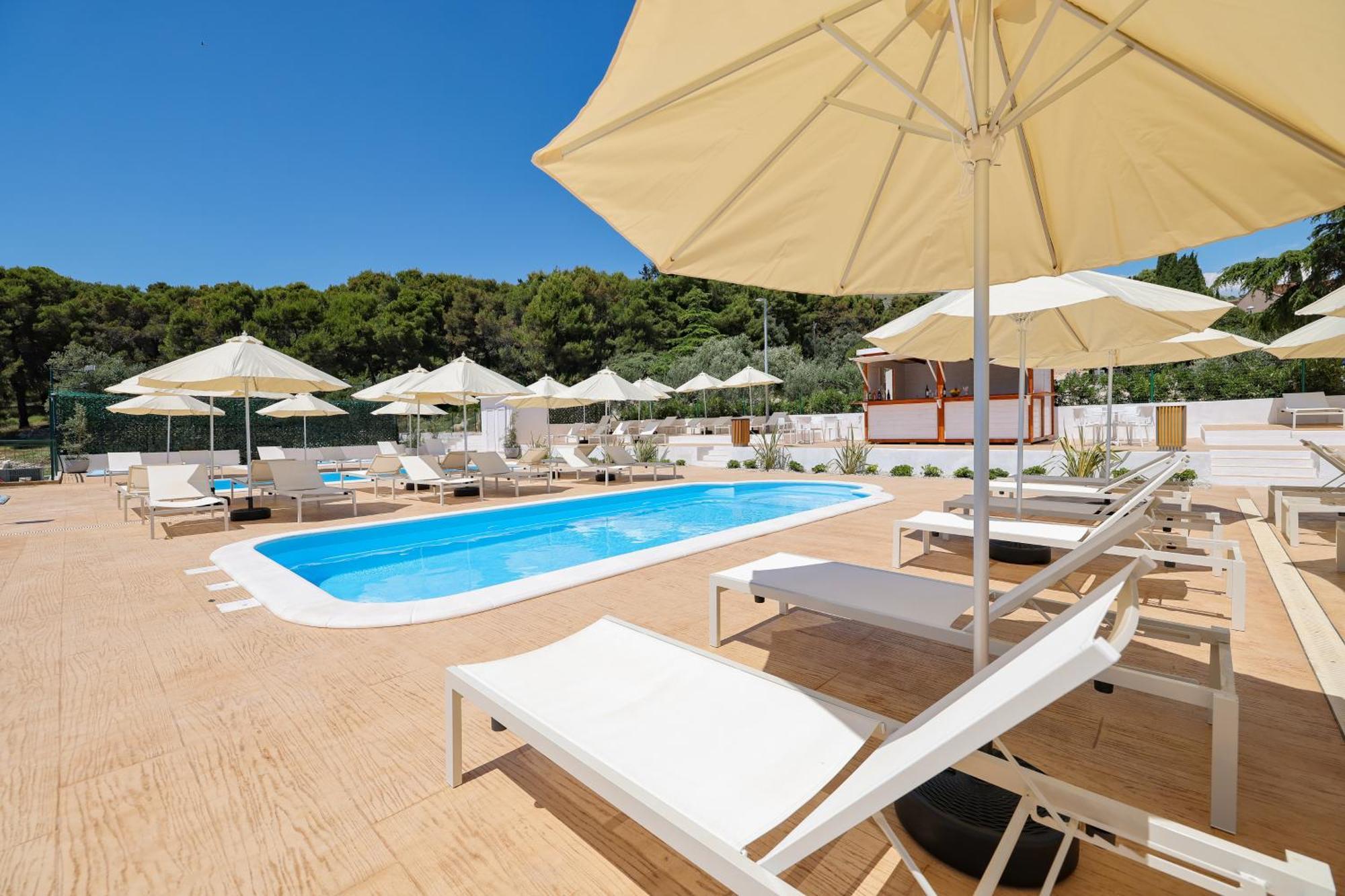 Apartments Medena Trogir Luaran gambar