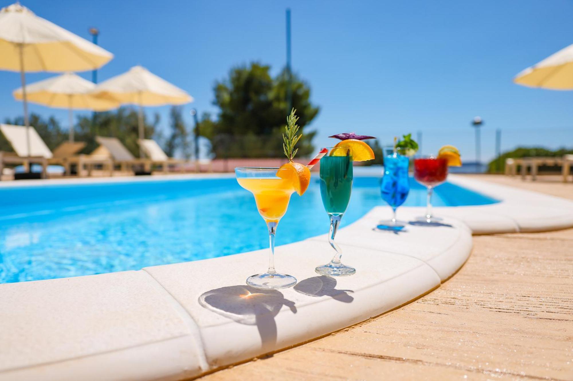 Apartments Medena Trogir Luaran gambar